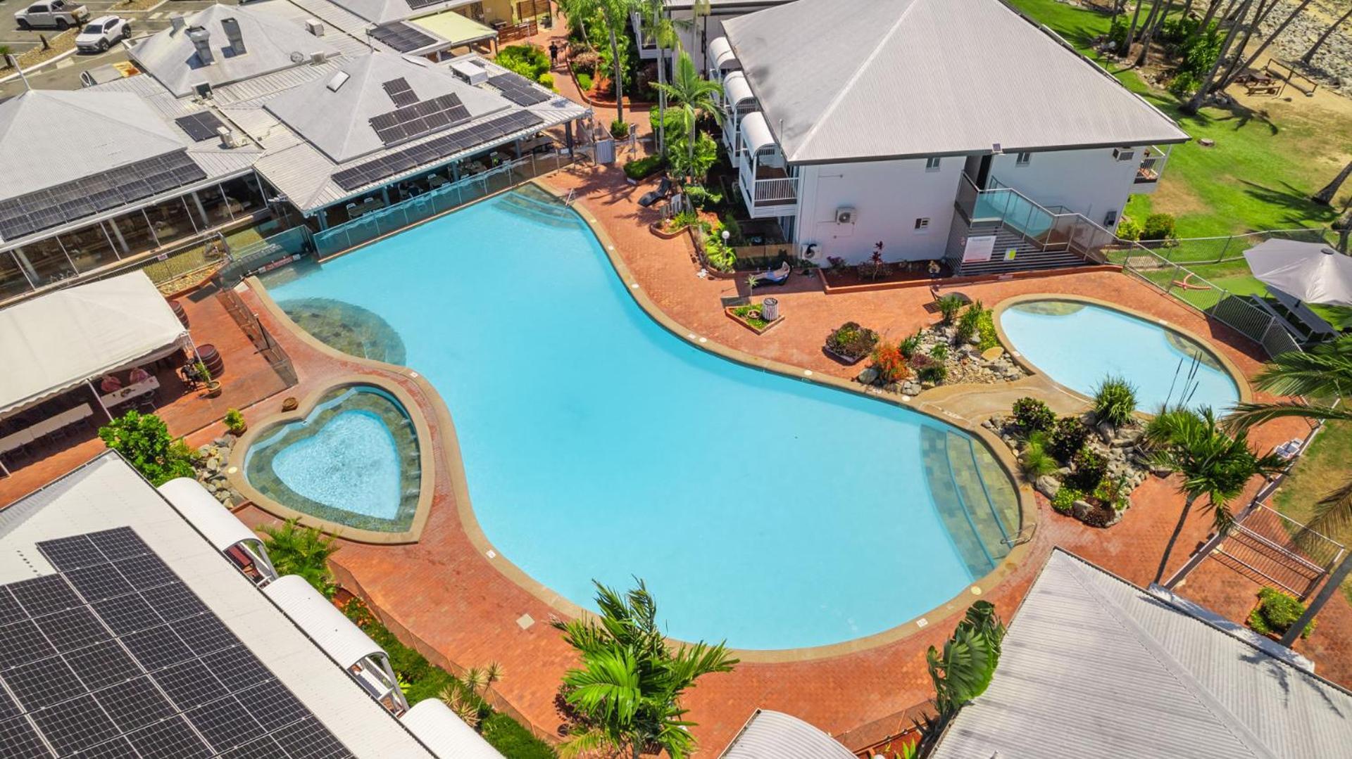 The Resort At Dolphin Heads Mackay Buitenkant foto